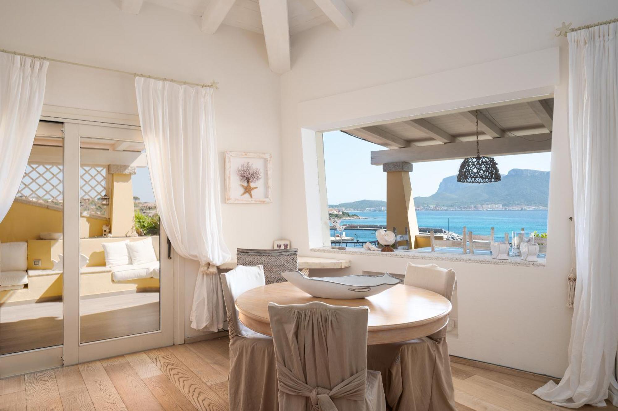 Apartment S'abba Seafront - Your House In Sardinia