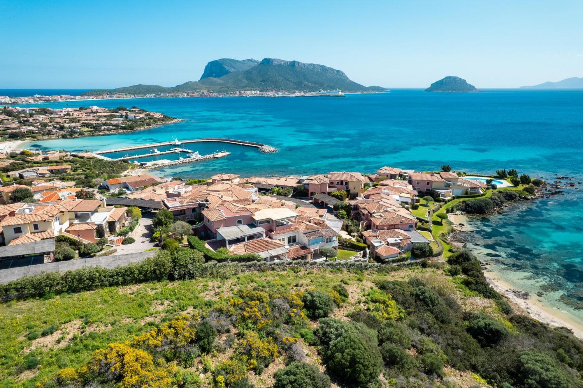 Apartment S'abba Seafront - Your House In Sardinia Golfo Aranci